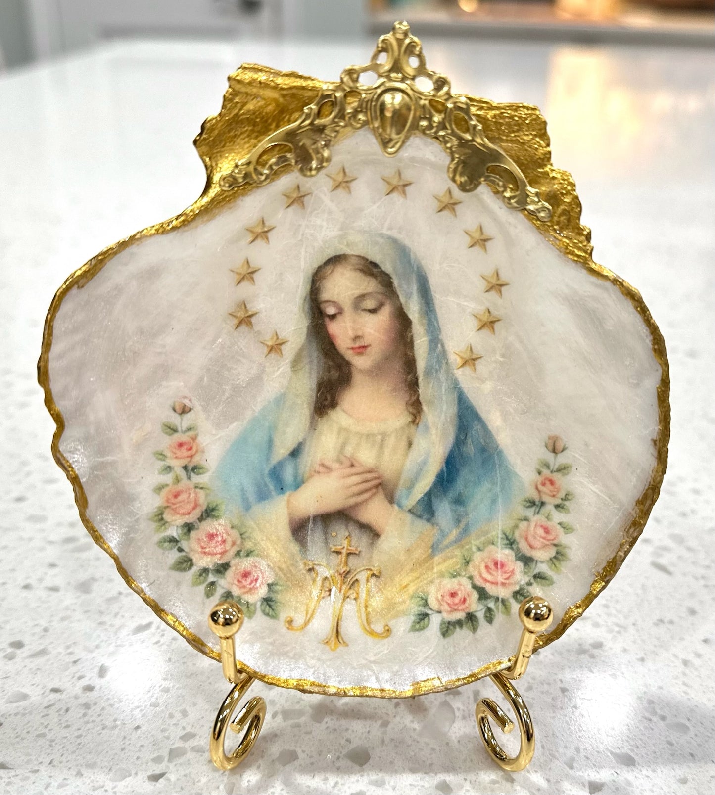 Immaculate Heart of Mary Scallop Shell Display