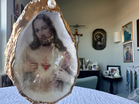 Sacred Heart of Jesus Hanging Oyster Shell Ornament
