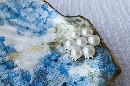 Blue Hydrangea Rosary Shell Dish