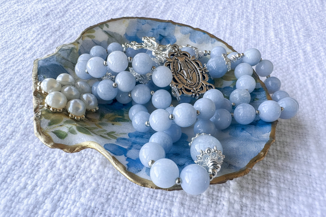 Blue Hydrangea Rosary Shell Dish