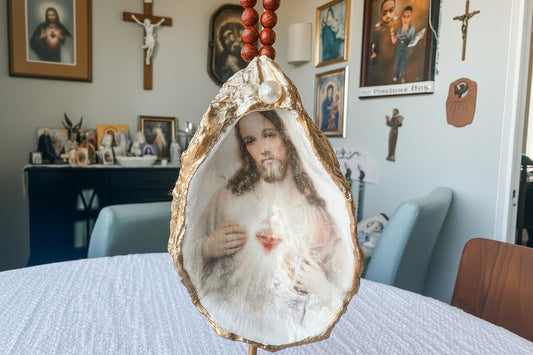 Sacred Heart of Jesus Hanging Oyster Shell Ornament
